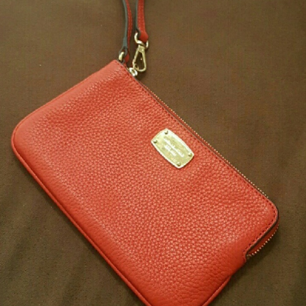 Authentic Michael Kors Wristlet